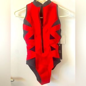 BRAND NEW miracle suit with zipper